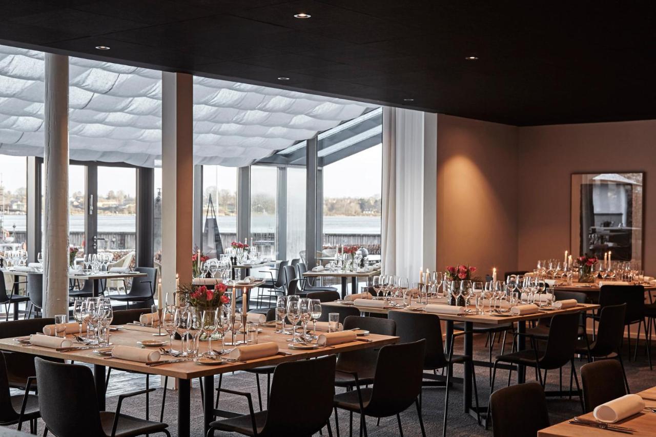 Comwell Kongebrogaarden Hotel Middelfart Exterior photo