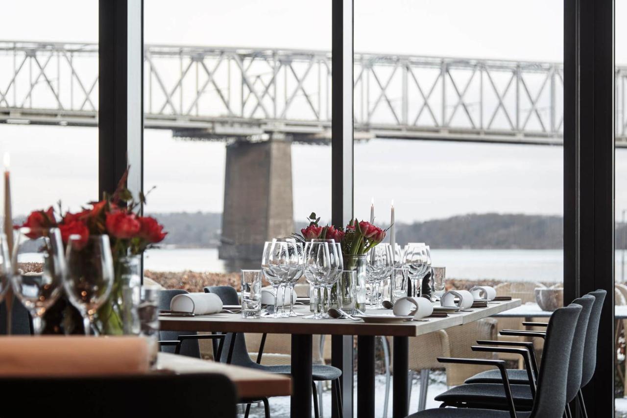 Comwell Kongebrogaarden Hotel Middelfart Exterior photo